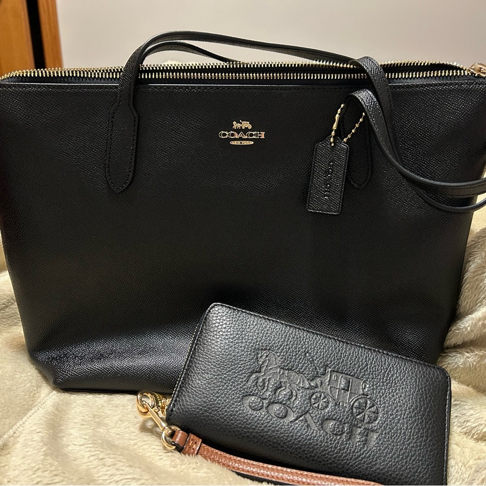 Beautiful, very gently used Coach bag and wallet!